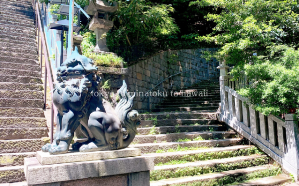 東京都港区の愛宕神社の狛犬と出世の階段と女坂