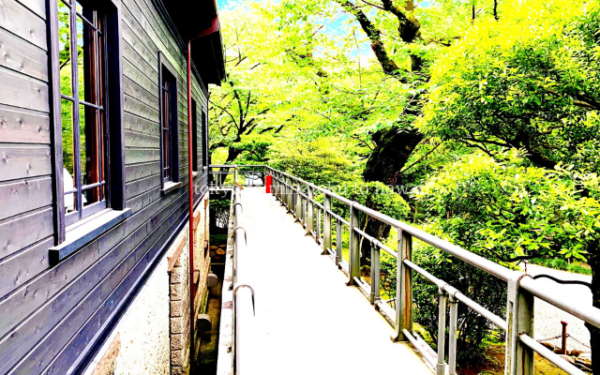 東京都港区赤坂にある乃木公園の旧乃木希典邸内を観覧できる通路