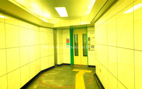 乃木坂駅出口２のエレベーター